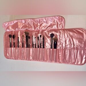 🎀 Pink Makeup Brush Bag 🖌️
